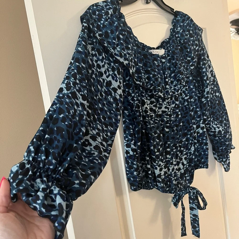 Vintage Havana Blue Patterned Women's Long Sleeve Flowy Blouse Size Medium - Picture 8 of 16